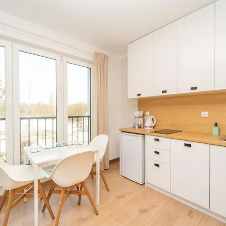 Comfortable 3city In By Renters Appartement